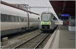 In Biel/Bienne ist der IR 56 in Form des BLS RABe 528 101 von Basel SBB kommend eingetroffen. Diese IR Verbindung bietet nun mit der IC51 Strecke einen Halbstundentakt auf der Strecke Biel/Bienne - Basel SBB, daf�r entfallen die RE56 nach Meroux. 27. Dez. 2025