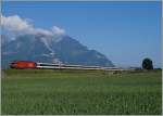 Eine Re 460 erreicht mit dem IR 1709 von Genève Aéroport nach Brig in Kürze Aigle.
