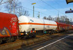 Vierachsiger Drehgestell-116 m³-Druckgaskesselwagen der Gattung Zags (ohne Sonnendach), 33 85 7814 259-2 CH-ARETZ, der Vermietungsfirma ARETZ GmbH & Co.