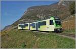 Der TPC ASD ABe 4/8 471 ist in den Weinbergen oberhalb von Aigle auf dem Weg nach Aigle.