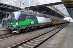 european-locomotive-leasing-ell/536189/ell-soeldner-193-276-treft-am-2 ELL-Söldner 193 276 treft am 2 Jänner 2017 mit ein RegioJet in Praha hl.n. ein.