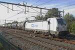 Am 26 Oktober 2022 verlsst CD cargo 193 686 mit ein Kesselwagenzug Nijmegen.