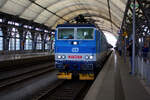 371 003 von Ceske Drahy im Bahnhof Dresden Hbf am 13.4.24