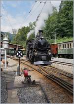 Nach getaner Arbeit dampft die Blonay-Chamby BFD HG 3/4 N° 3 in Chaulin zur Versorgung mit Wasser und Kohle in Richtung der Behandlungsgeleise.