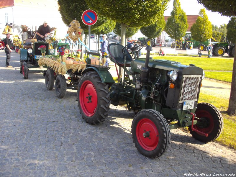 Traktor der Marke Hermann Lanz Aulendorf aufm Putbusser Markt am